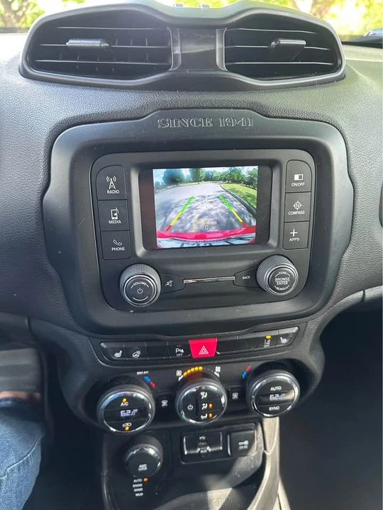2016 Jeep Renegade - Image 12 of 15
