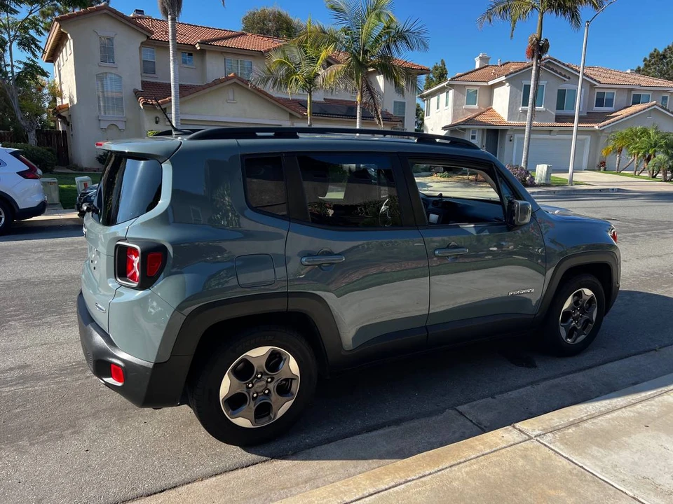 2016 Jeep Renegade - Image 3 of 11