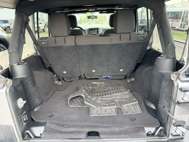 2016 Jeep Wrangler - Image 11 of 15
