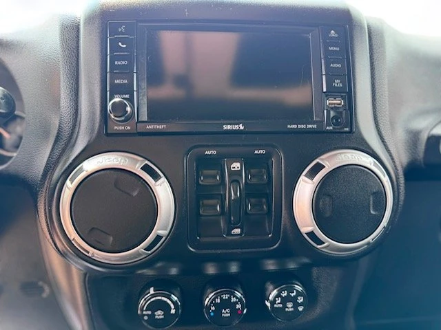 2016 Jeep JK Wrangler - Image 15 of 17