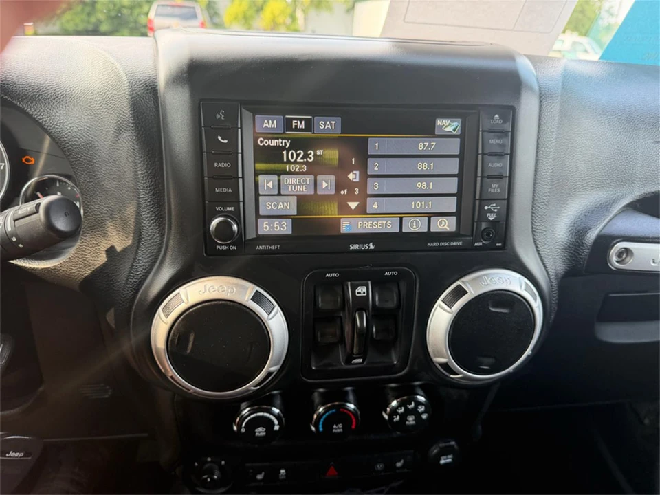 2016 Jeep JK Wrangler - Image 19 of 31
