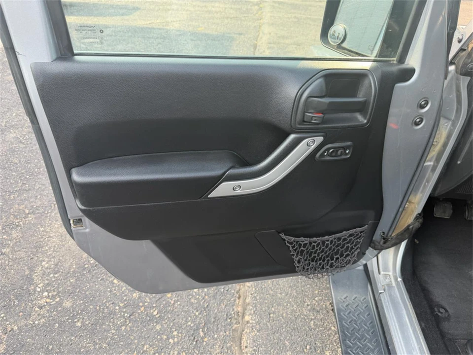 2016 Jeep JK Wrangler - Image 14 of 31