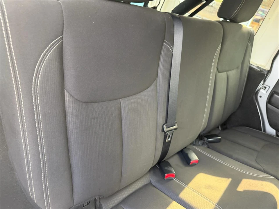 2016 Jeep JK Wrangler - Image 27 of 31