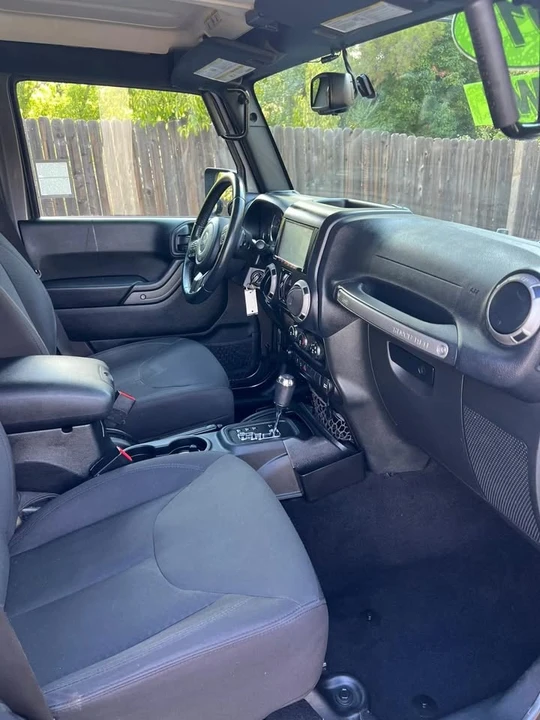 2016 Jeep JK Wrangler - Image 16 of 17