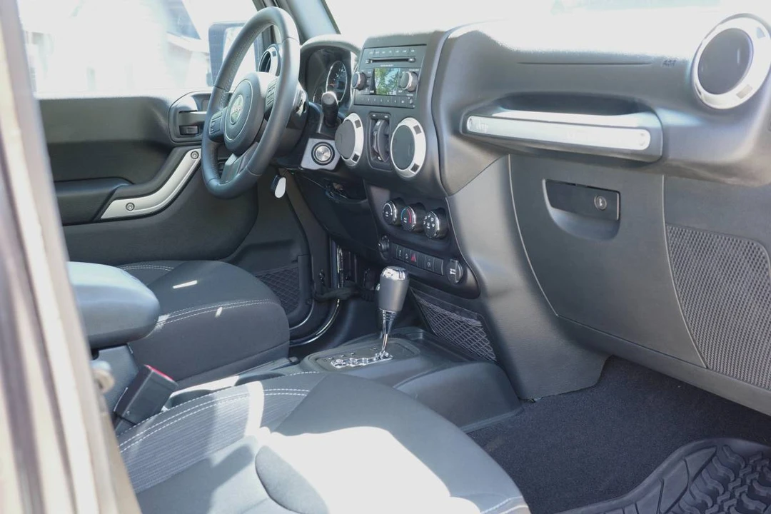 2016 Jeep JK Wrangler - Image 15 of 18