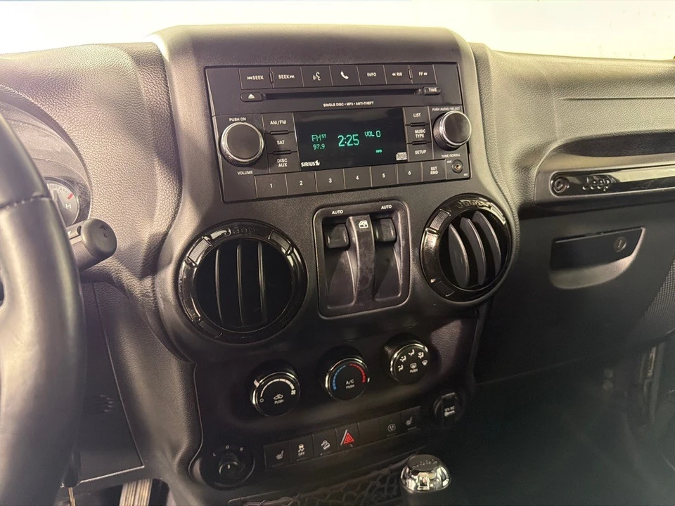 2016 Jeep JK Wrangler - Image 16 of 21