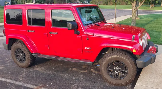 2016 Jeep Wrangler Unlimited Sahara