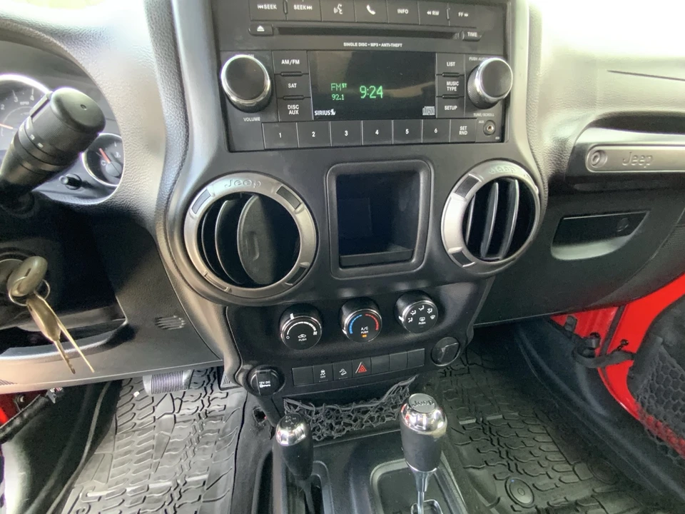 2016 Jeep JK Wrangler - Image 24 of 27