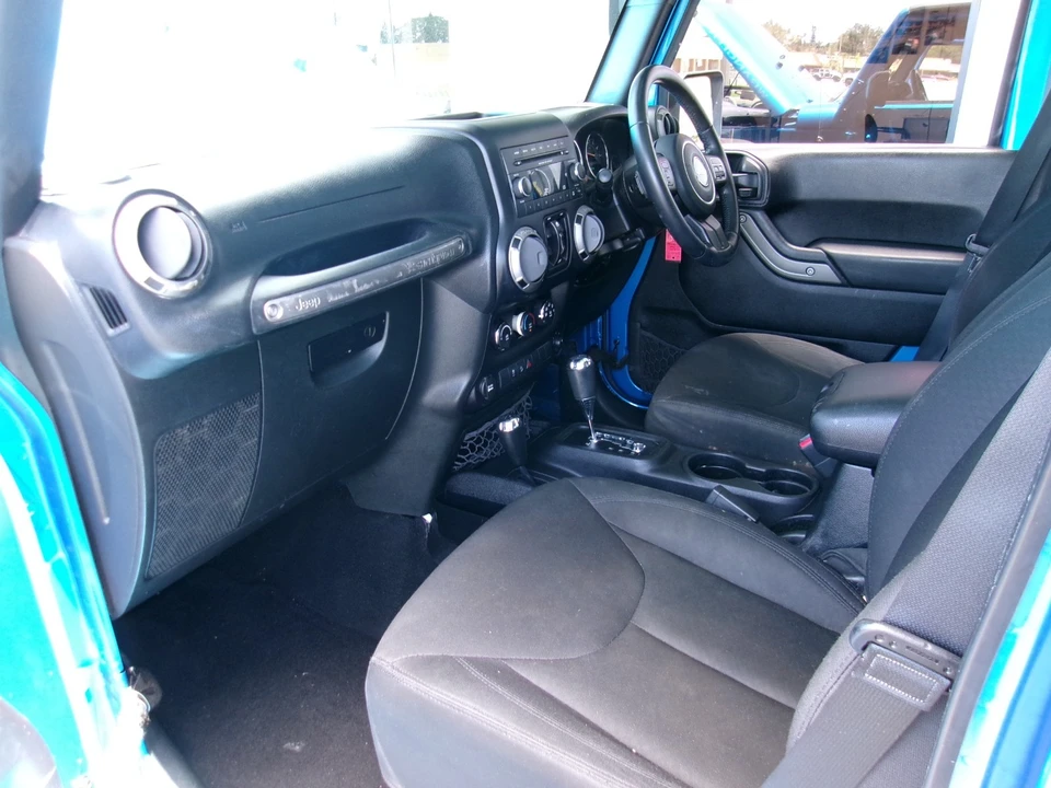 2016 Jeep JK Wrangler - Image 18 of 31