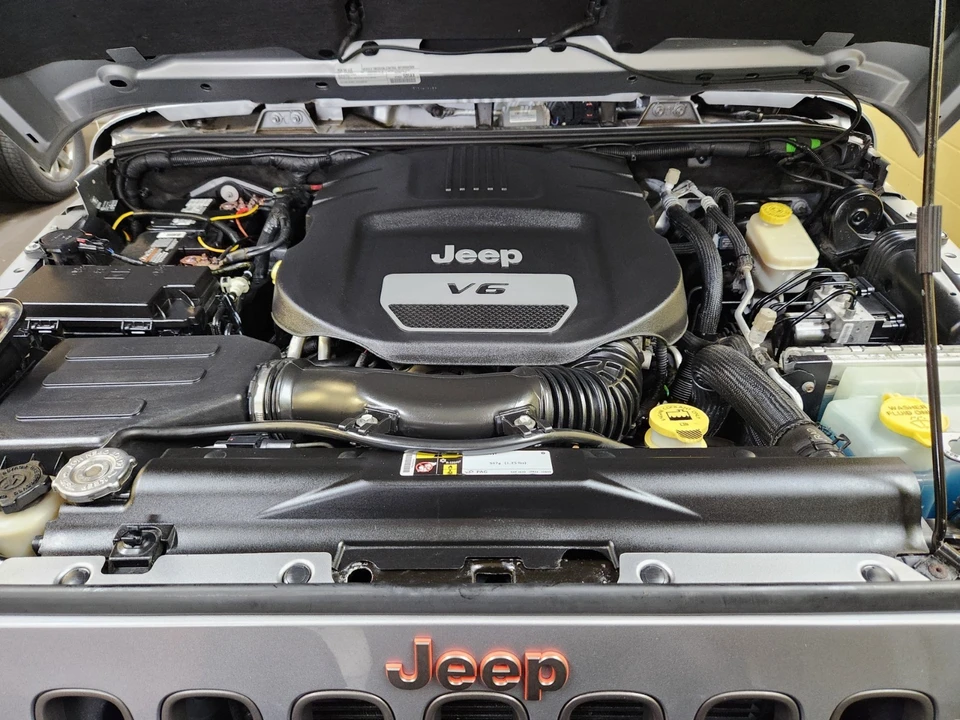 2016 Jeep JK Wrangler - Image 14 of 21