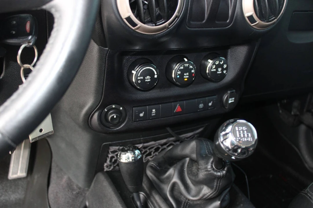 2016 Jeep JK Wrangler - Image 29 of 31