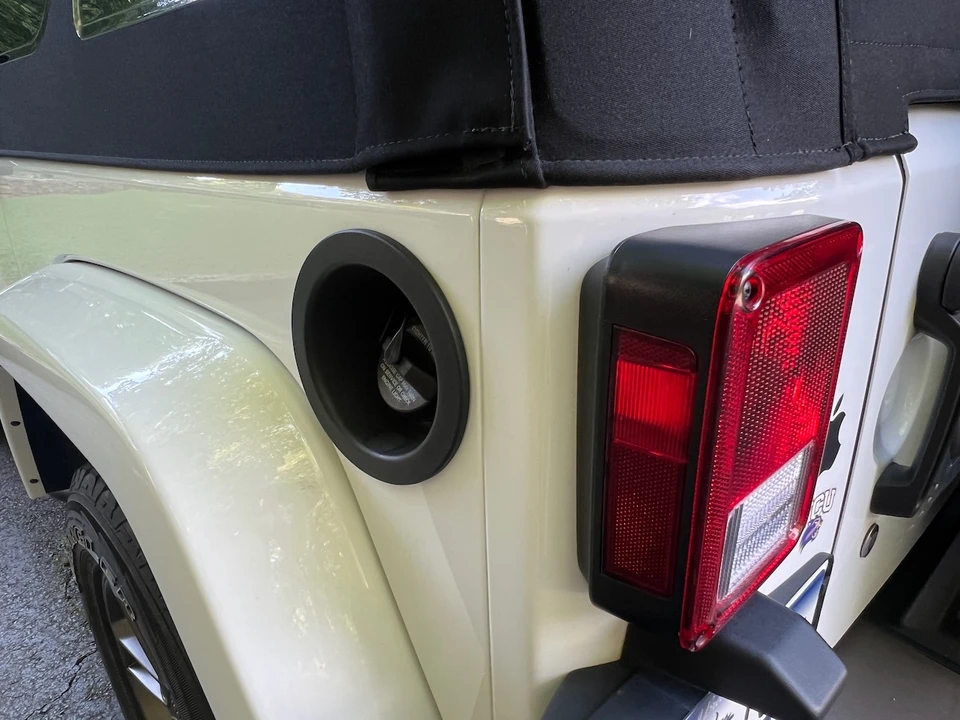 2016 Jeep JK Wrangler - Image 19 of 31