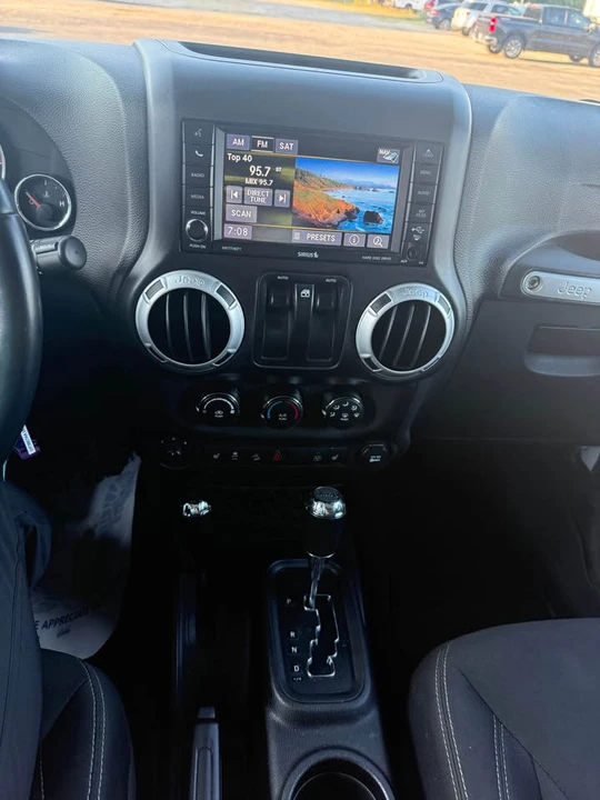 2016 Jeep JK Wrangler - Image 18 of 19