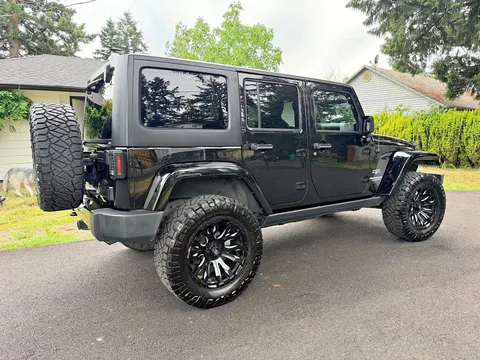 2016 Jeep Wrangler Unlimited Sahara