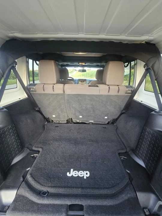 2016 Jeep JK Wrangler - Image 16 of 17