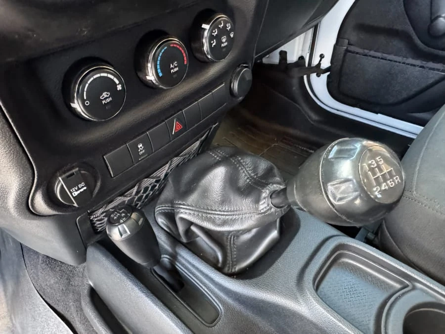 2016 Jeep JK Wrangler - Image 6 of 11