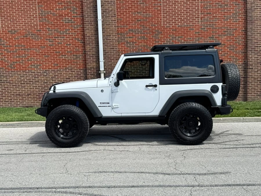2016 Jeep JK Wrangler - Image 2 of 11