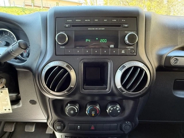 2016 Jeep JK Wrangler - Image 19 of 21