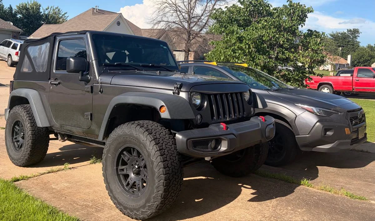 2016 Jeep JK Wrangler - Image 2 of 3