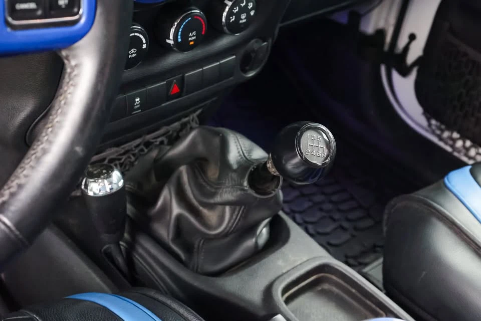 2016 Jeep JK Wrangler - Image 15 of 20