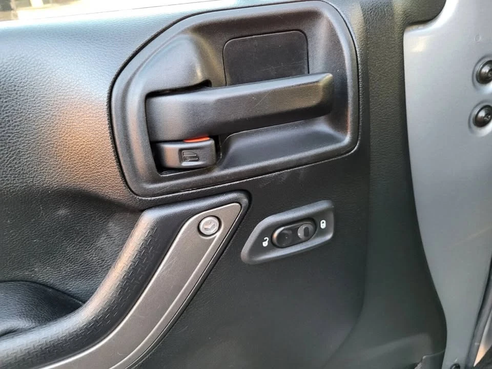 2016 Jeep JK Wrangler - Image 13 of 20