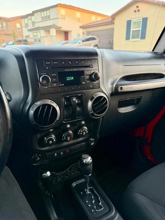 2016 Jeep JK Wrangler - Image 10 of 11
