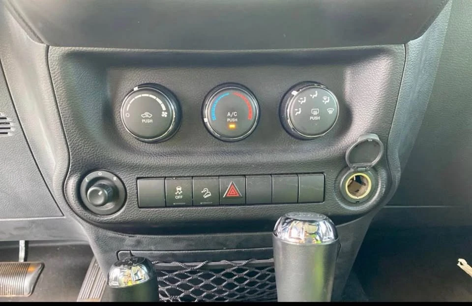 2016 Jeep JK Wrangler - Image 4 of 10