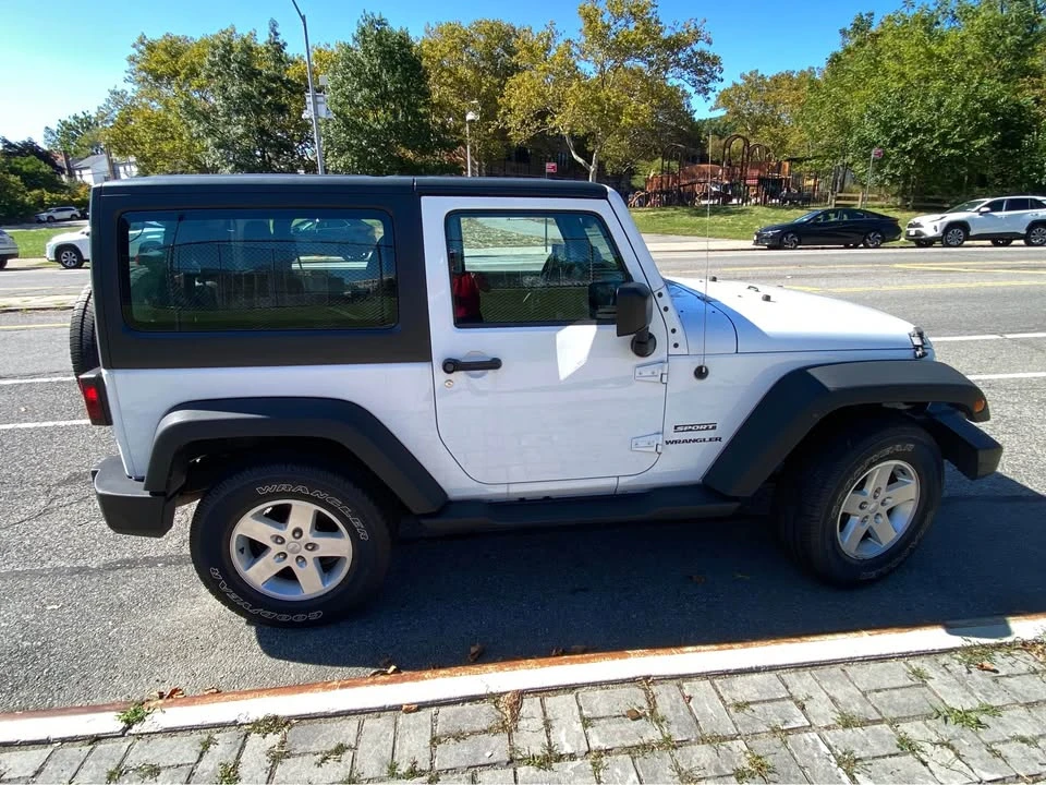 2016 Jeep JK Wrangler - Image 2 of 14