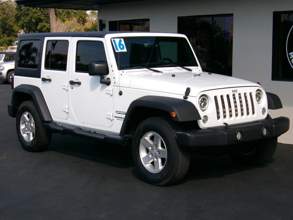 2016 Jeep JK Wrangler - Image 3 of 20