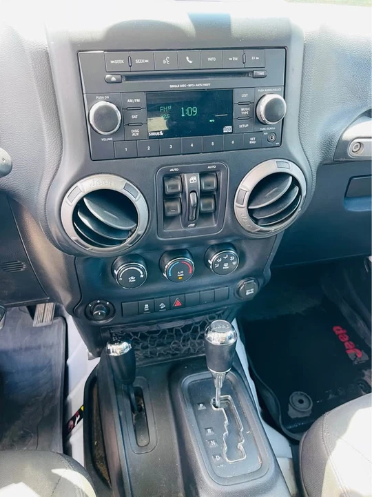 2016 Jeep JK Wrangler - Image 13 of 15