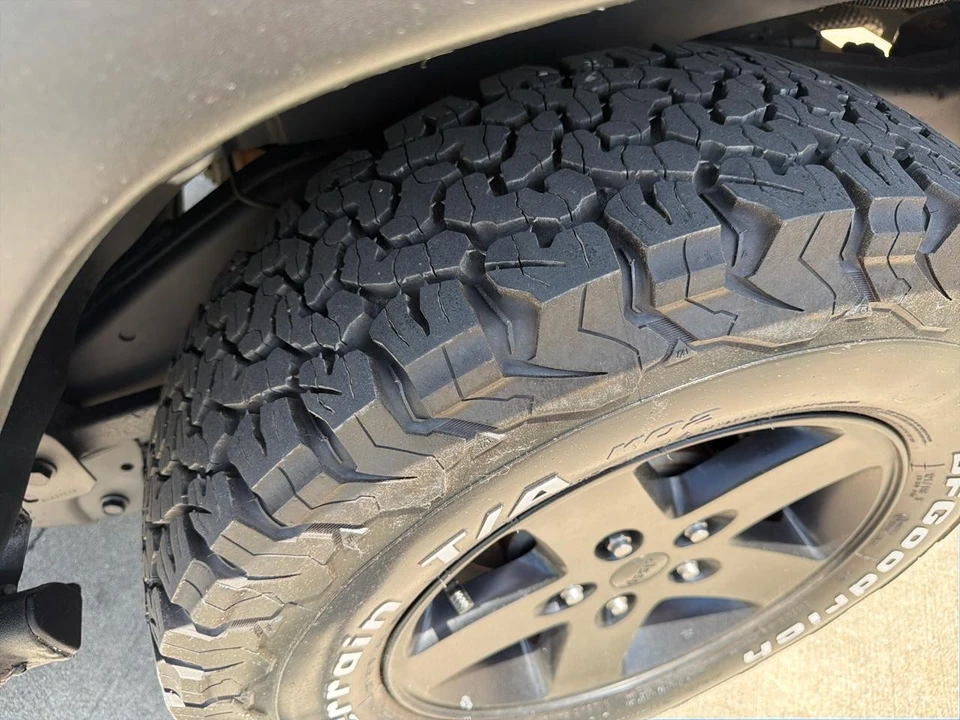 2016 Jeep - Image 18 of 31