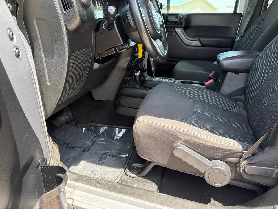 2016 Jeep - Image 27 of 31