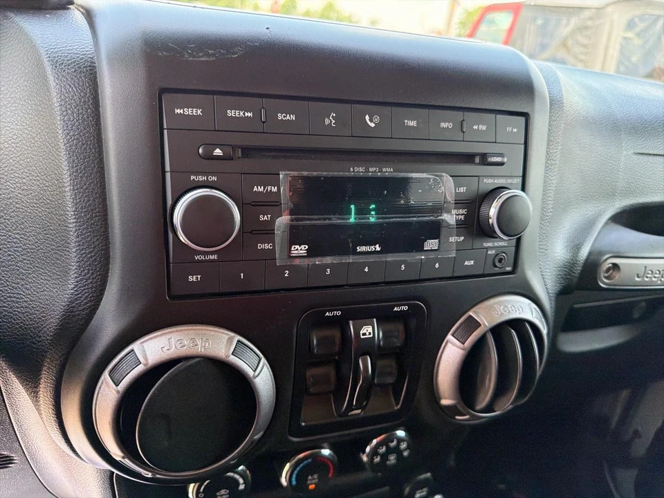 2016 Jeep - Image 24 of 31
