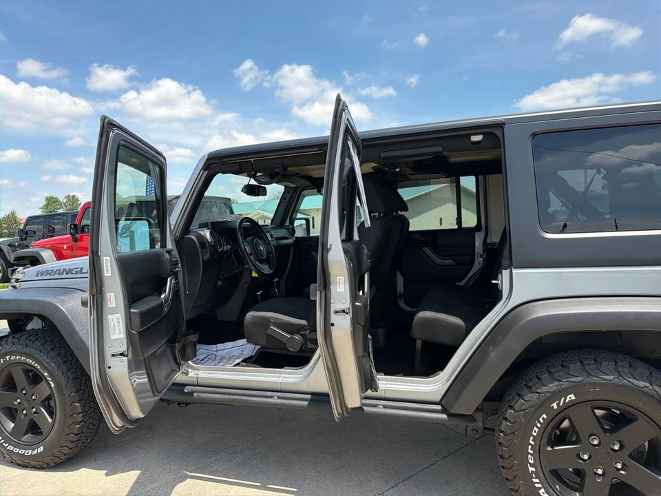 2016 Jeep - Image 29 of 31