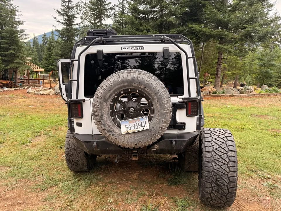 2016 Jeep Wrangler - Image 10 of 11