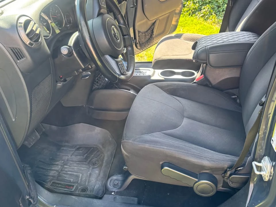 2016 Jeep JK Wrangler - Image 15 of 16