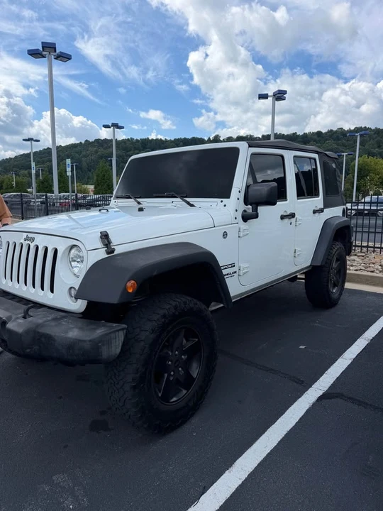 2016 Jeep JK Wrangler - Image 2 of 10