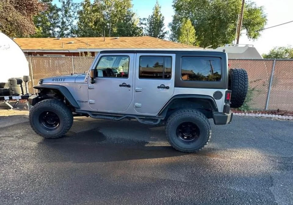 2016 Jeep JK Wrangler - Image 2 of 4