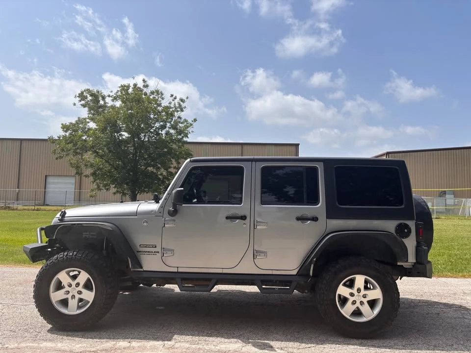 2016 Jeep JK Wrangler - Image 2 of 8
