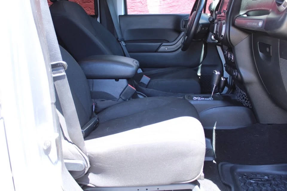 2016 Jeep JK Wrangler - Image 17 of 20