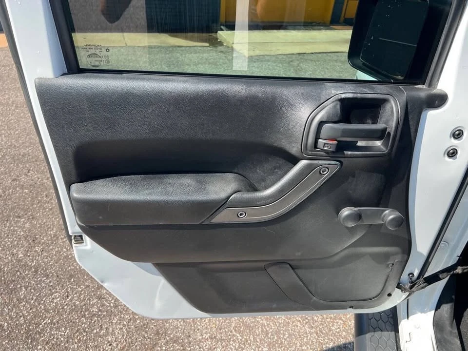2016 Jeep JK Wrangler - Image 9 of 16