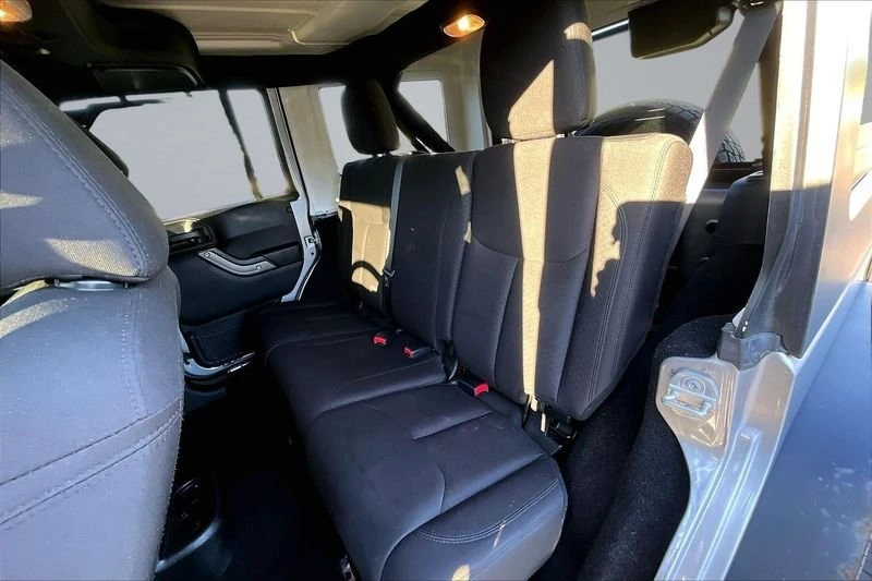 2016 Jeep JK Wrangler - Image 18 of 20
