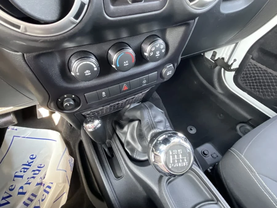 2016 Jeep JK Wrangler - Image 13 of 16