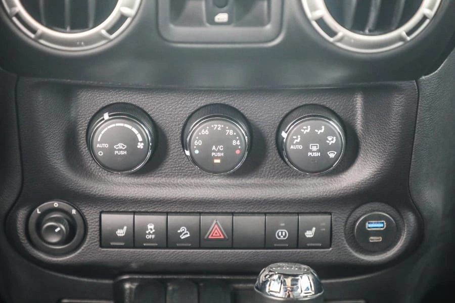 2016 Jeep JK Wrangler - Image 25 of 31