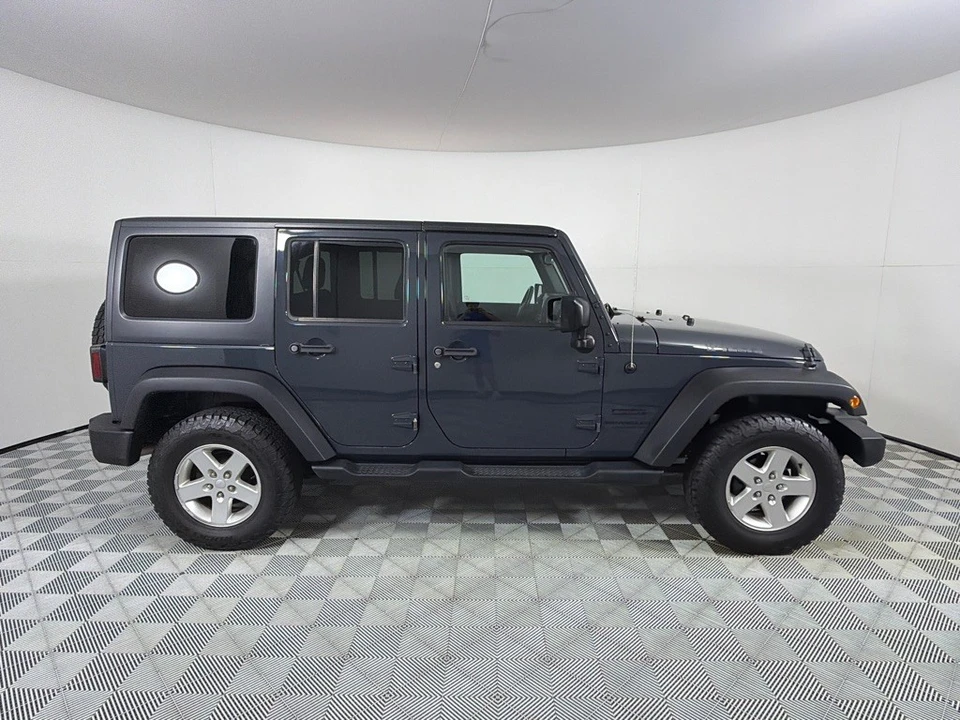 2016 Jeep Wrangler - Image 4 of 22
