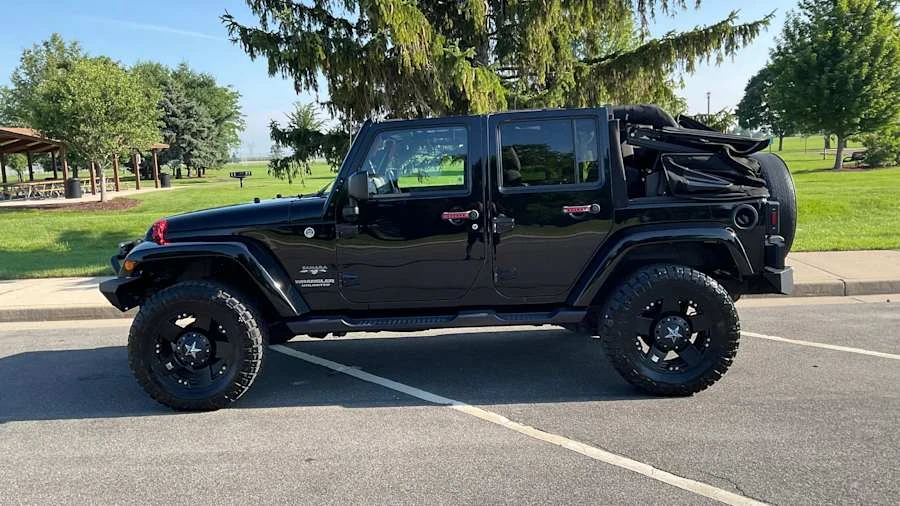 2016 Jeep JK Wrangler - Image 2 of 10