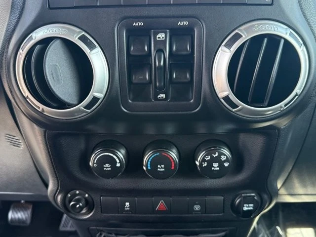 2016 Jeep - Image 29 of 31