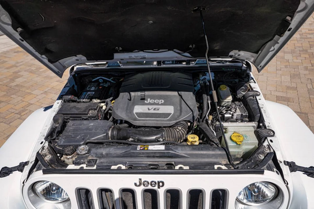 2016 Jeep JK Wrangler - Image 9 of 10