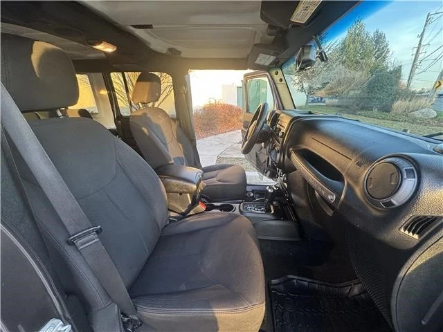 2016 Jeep - Image 27 of 31