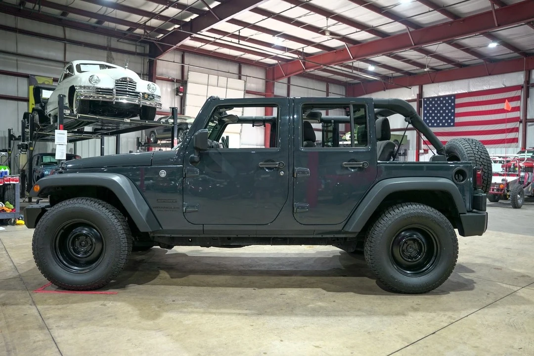 2016 Jeep JK Wrangler - Image 4 of 12